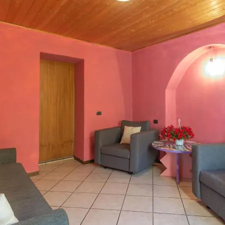 Holiday home Rita - Vna201 By Interhome